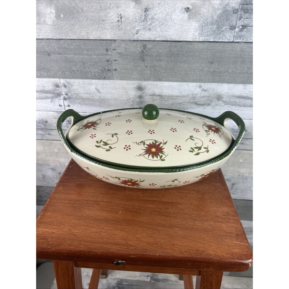 Temp-tations Old World Poinsettia Centerpiece Serving Baker With Cover
